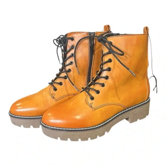 Altar'd State Lace Up Lug Sole Combat Style Linz Boot in Chestnut Tan Sz 7.5 NWT - Picture 7 of 10